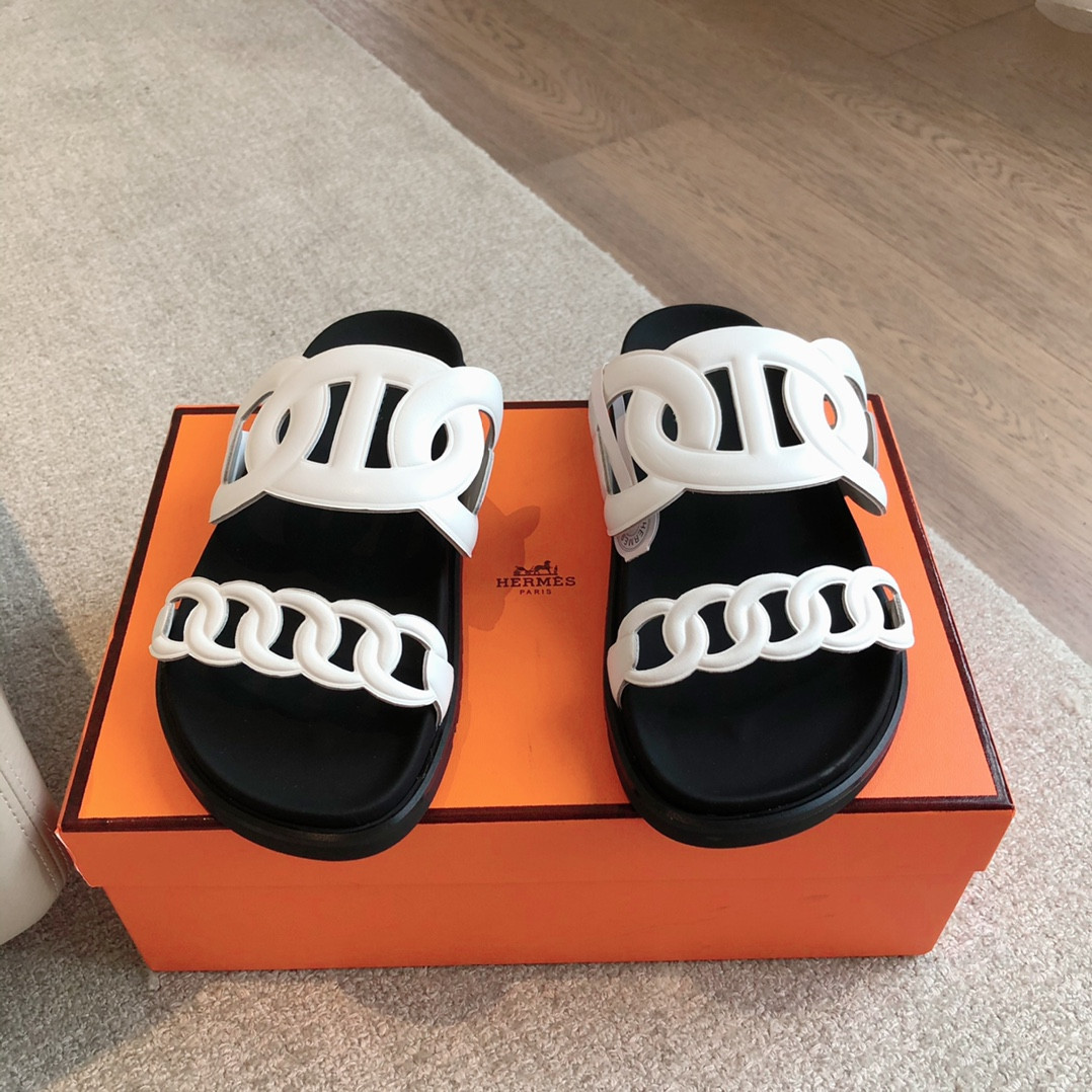 UA H**me5 Extra sandal