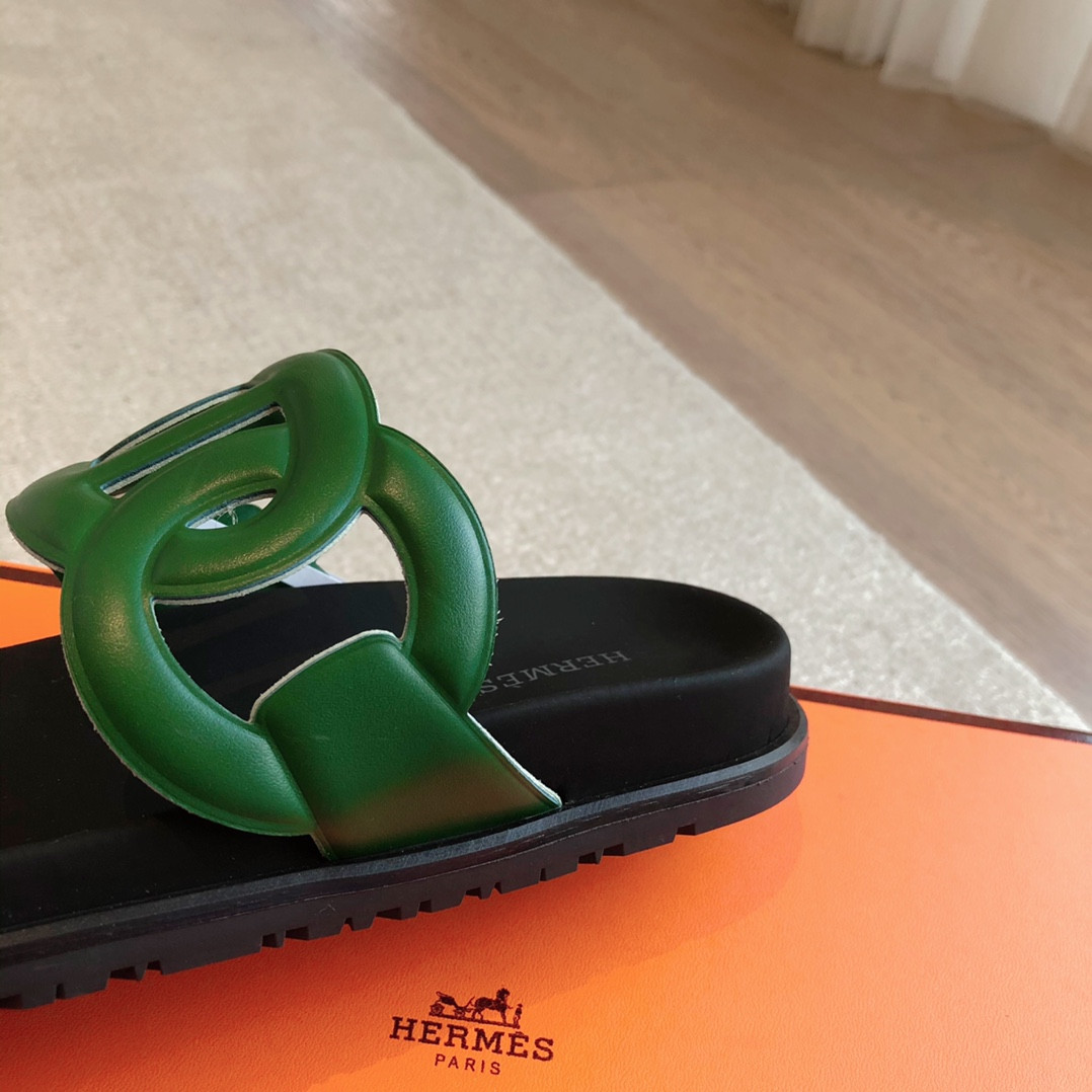 UA H**me5 Extra sandal