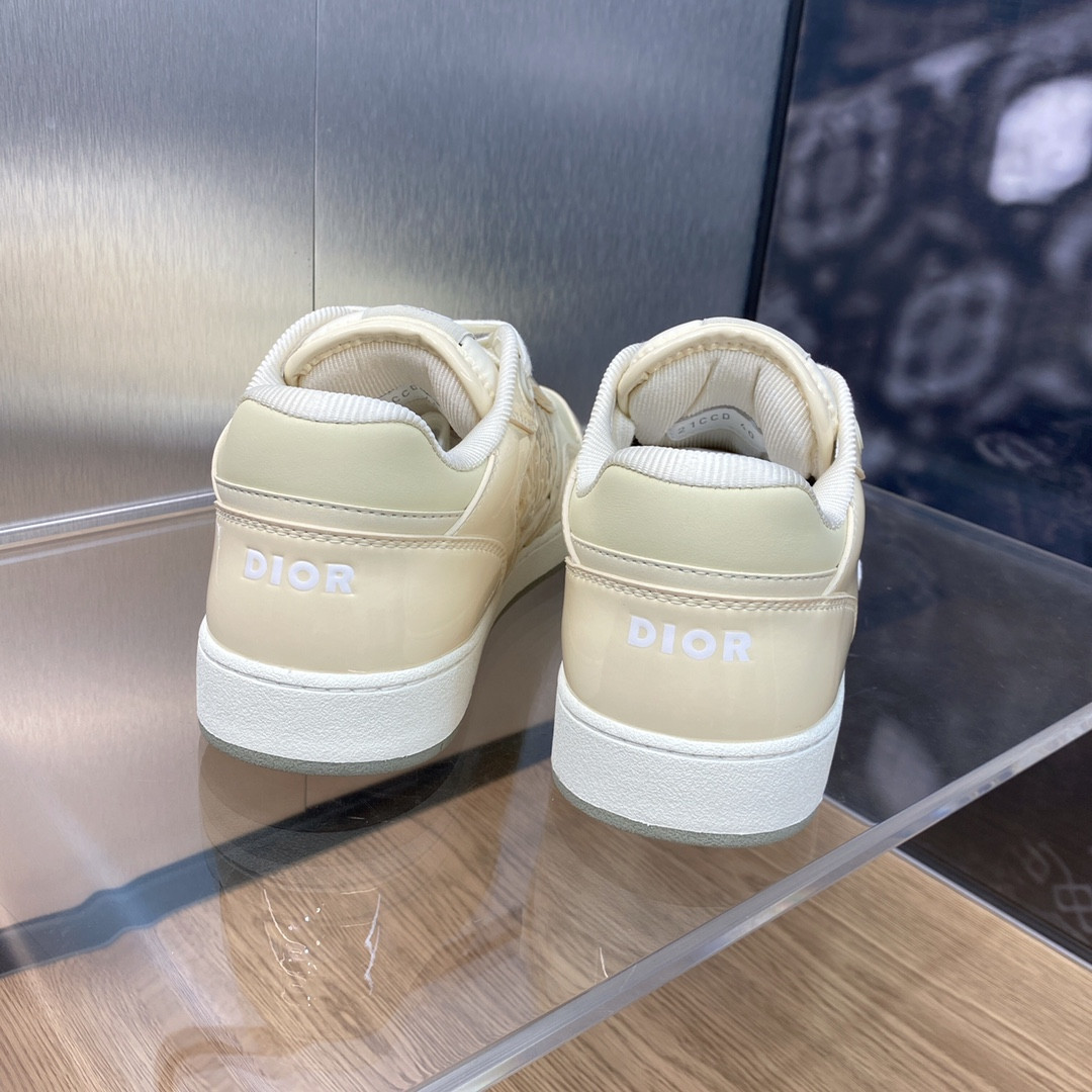 UA D10r B27 Sneaker