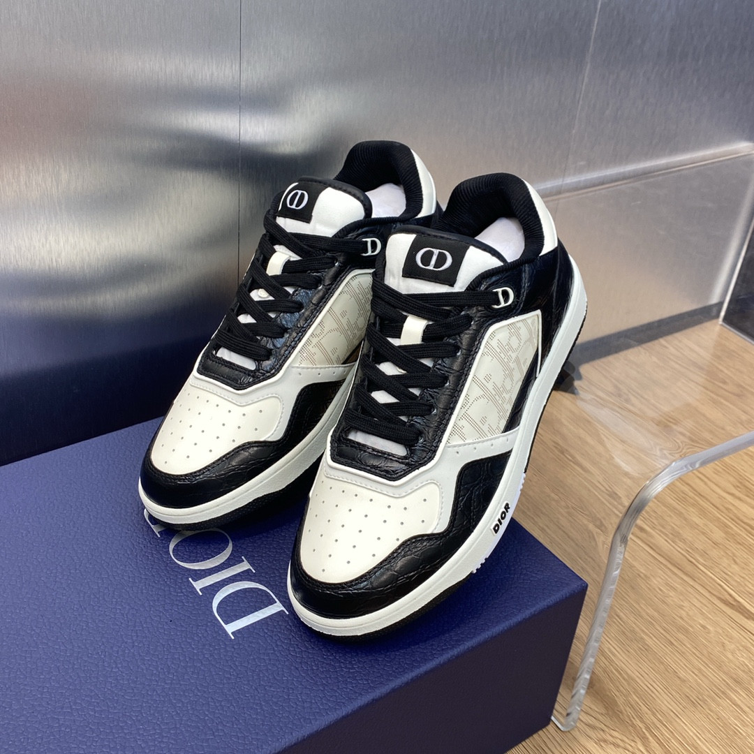 UA D10r B27 Sneaker