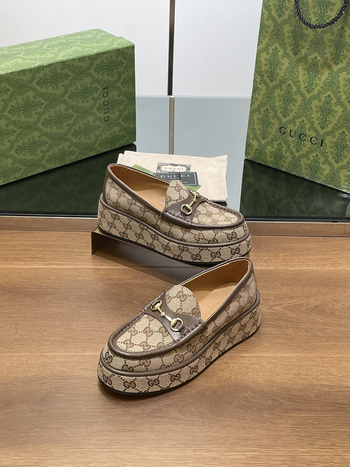UA Gvc*1 HORSEBIT WEDGE LOAFER