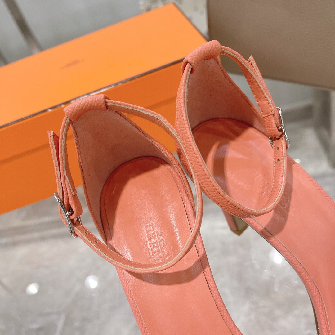 UA H**me5 Heeled Sandal