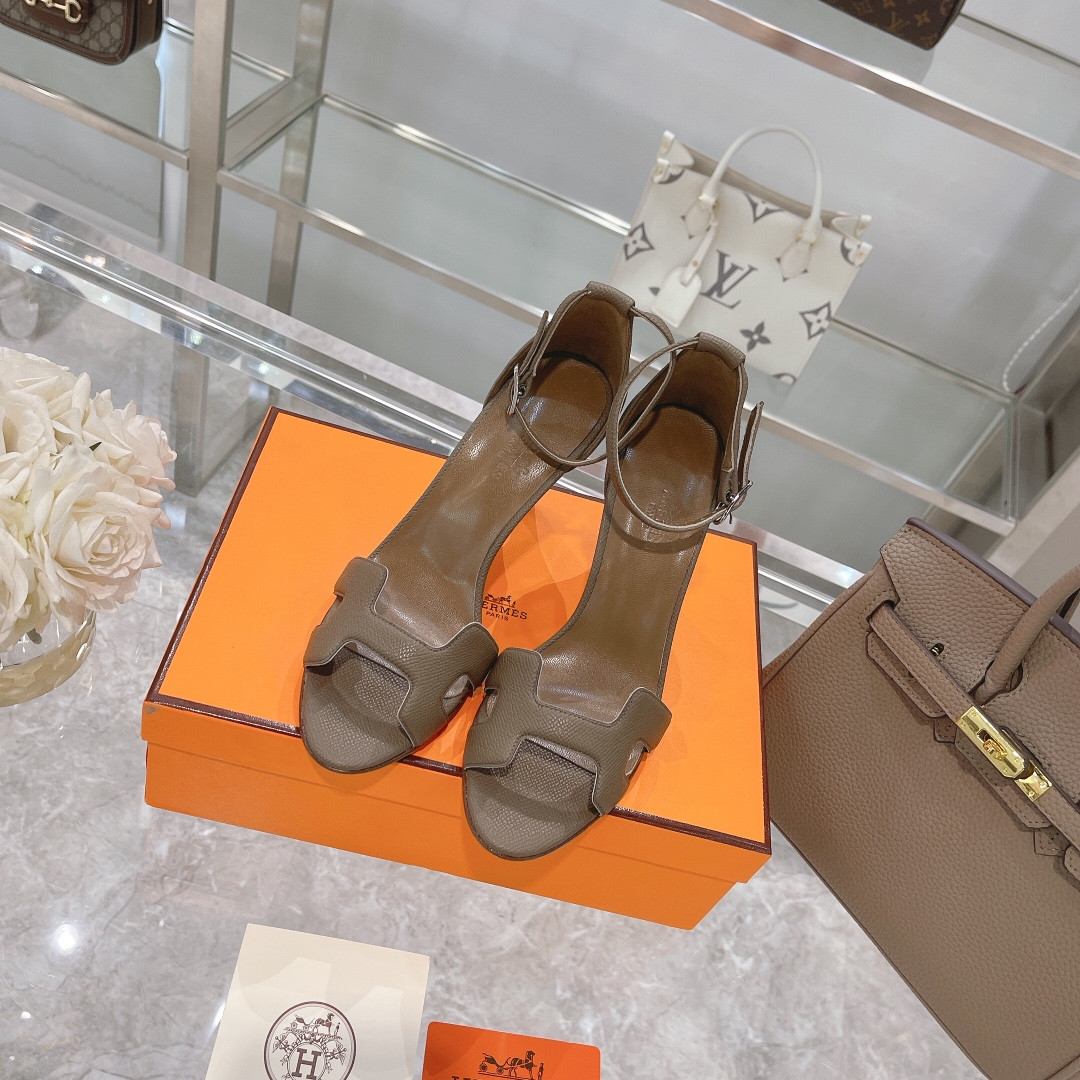 UA H**me5 Heeled Sandal