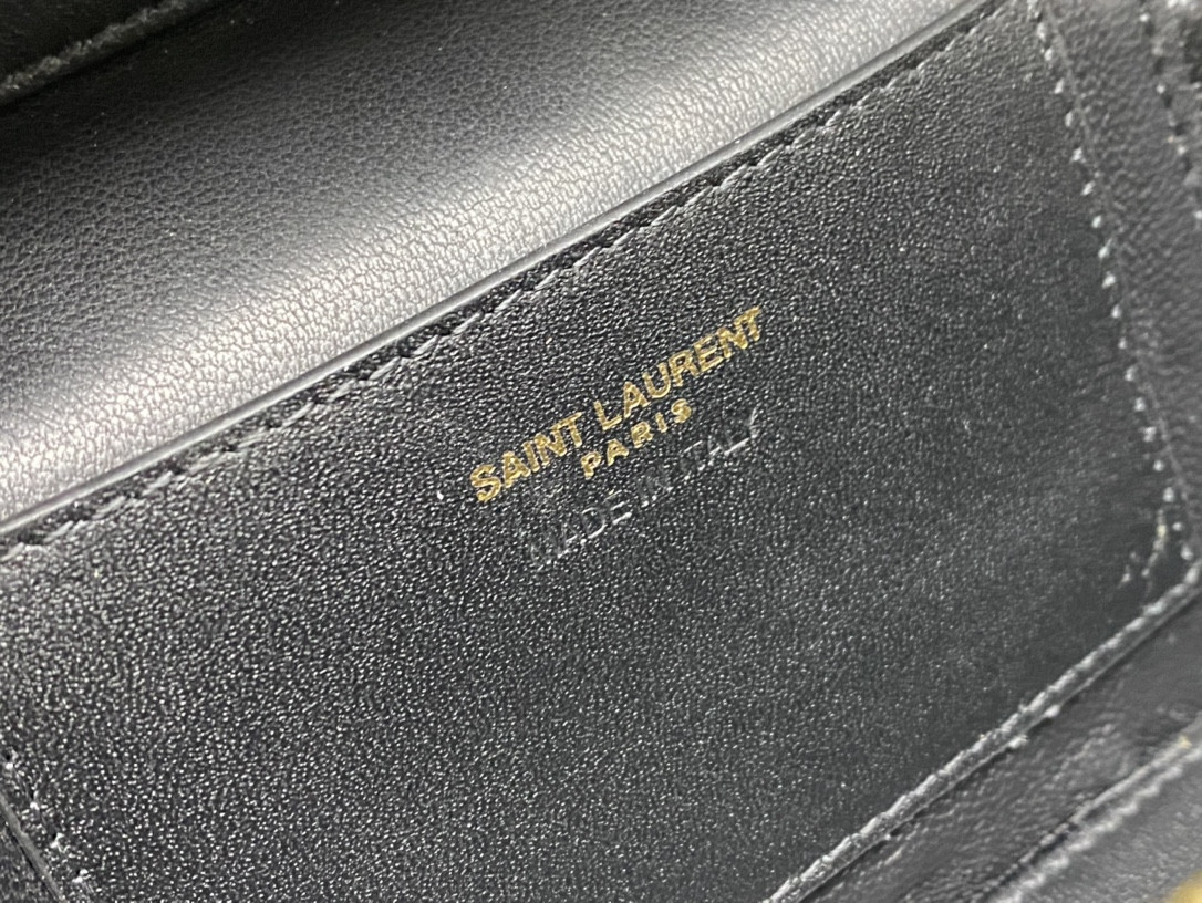 Y51 GABY VANITY BAG IN LAMBSKIN 18 X 11 X 6.5 CM
