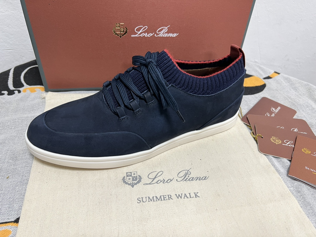 UA L0r0 P1ana Soho Walk Sneaker