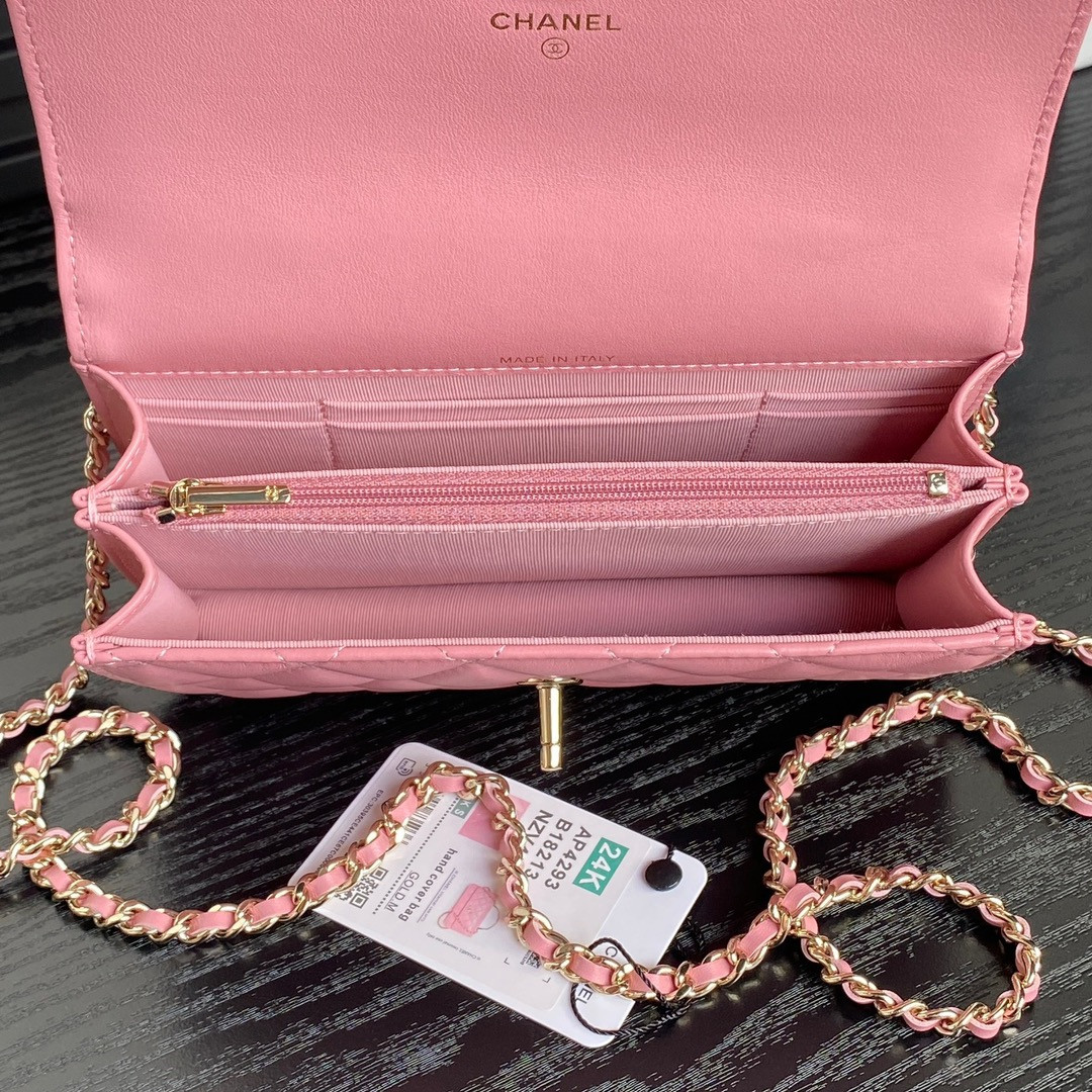 Ch**el Clutch With Chain 19cm