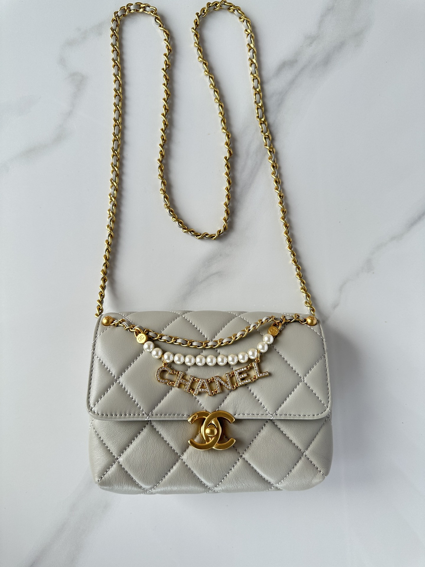 Ch**el Mini Flap Bag 19x12.5x8cm