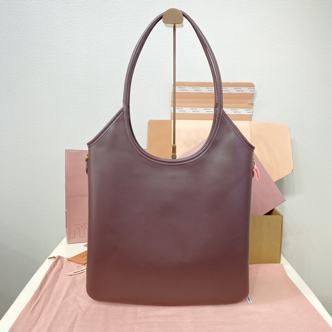 M1v M1v ivy leather bag 40x35cm
