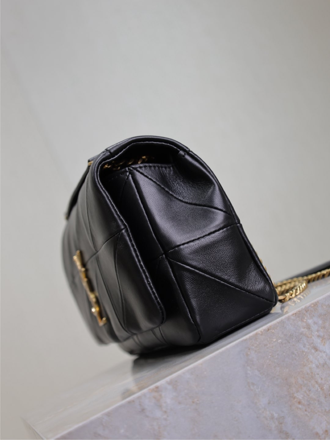 Y51 Jamie Medium  25x15x7.5cm