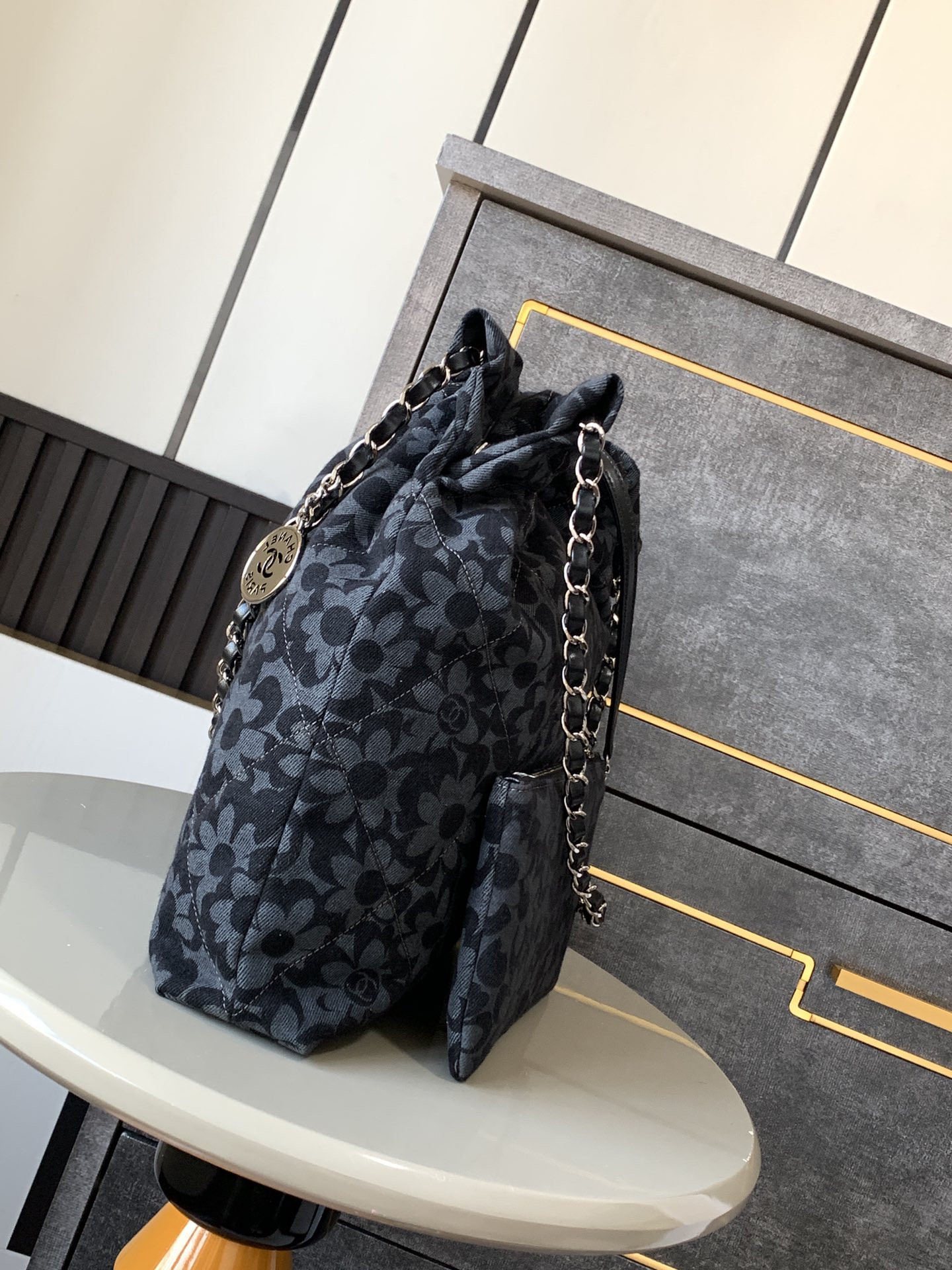 Ch**el 22 HANDBAG 39×42×8cm