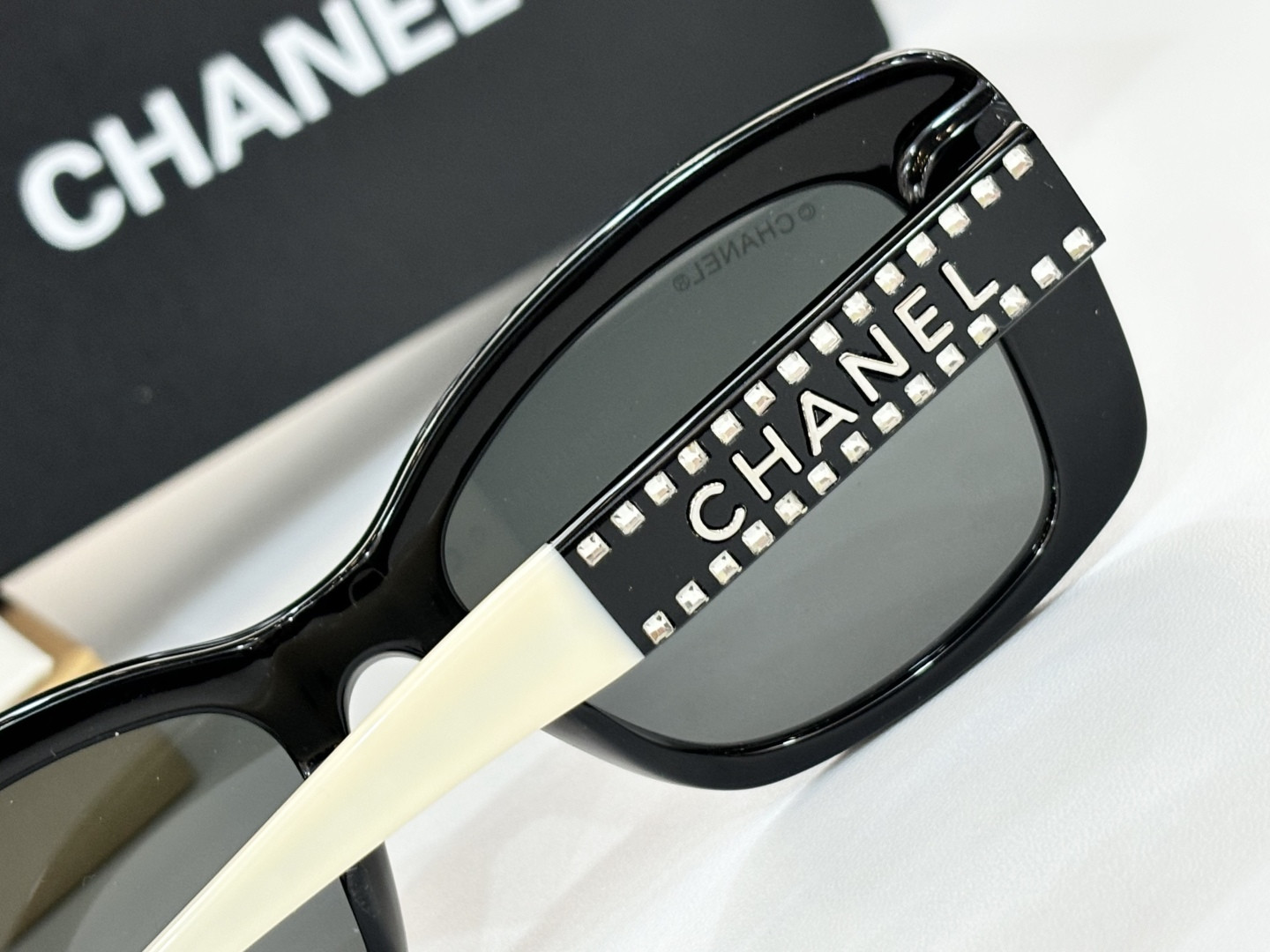 Ch**el Glasses CH9163B 54-19-145