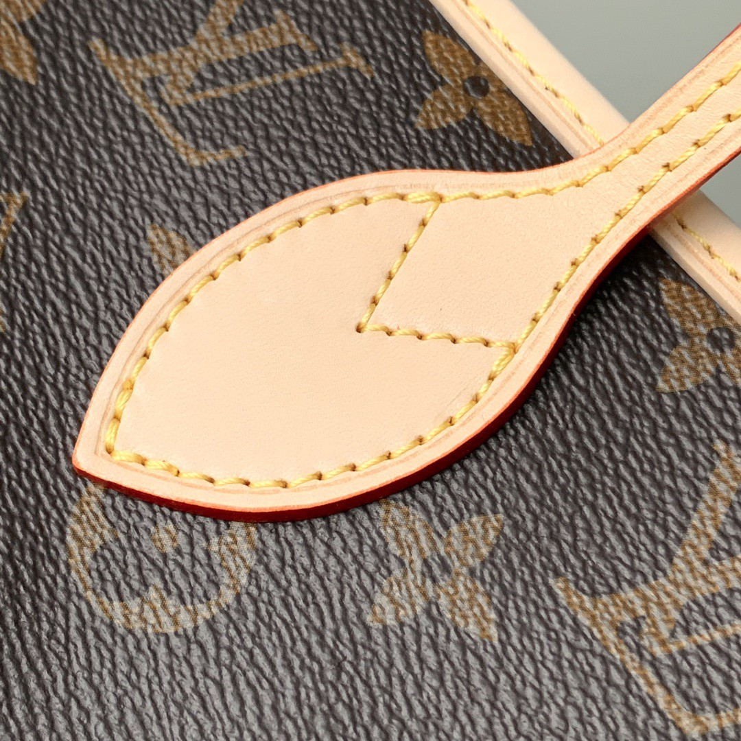 LV x TM Neverfull MM M13271 31 x 28 x 14 cm Without Box