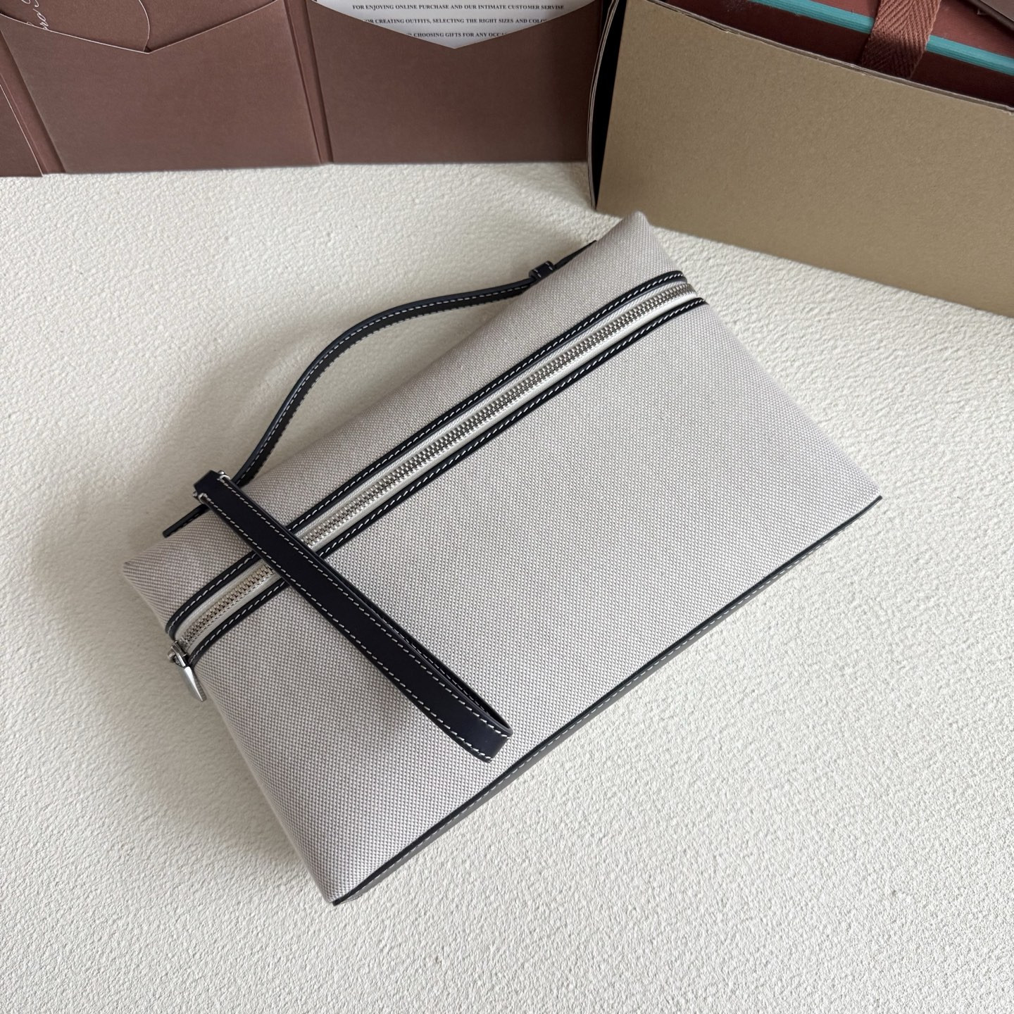 L0r0 P1ana Extra pouch L29 29x18x5cm