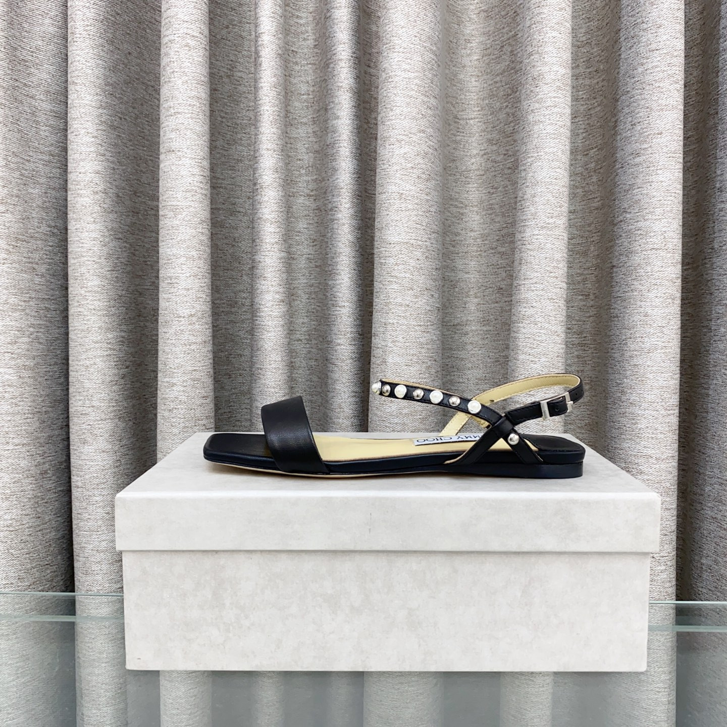 UA J1m*y Ch00 Sandals