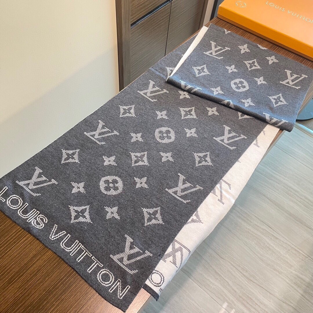 l0vis Vvtt0n scarf 32x180cm