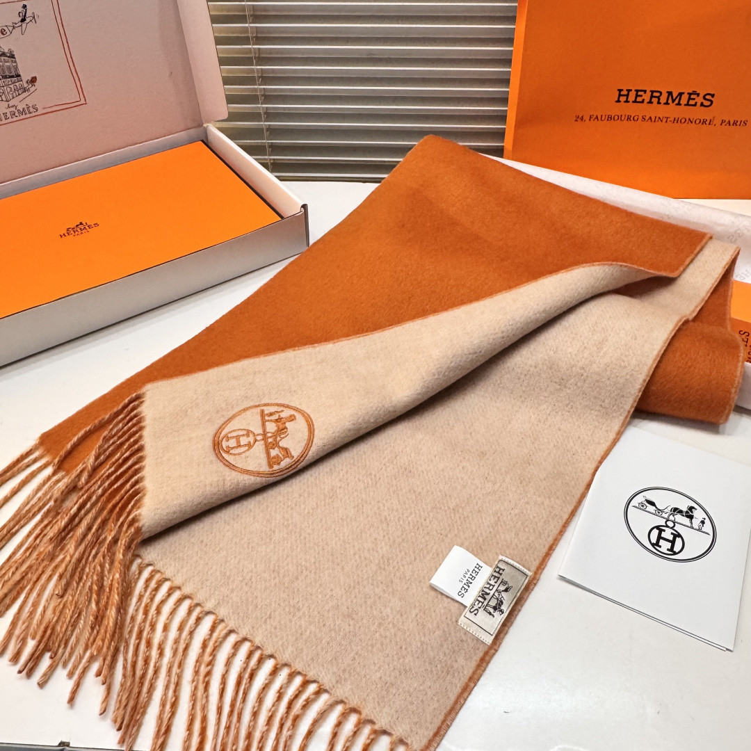 H**me5 Double-sided scarf 30x200cm