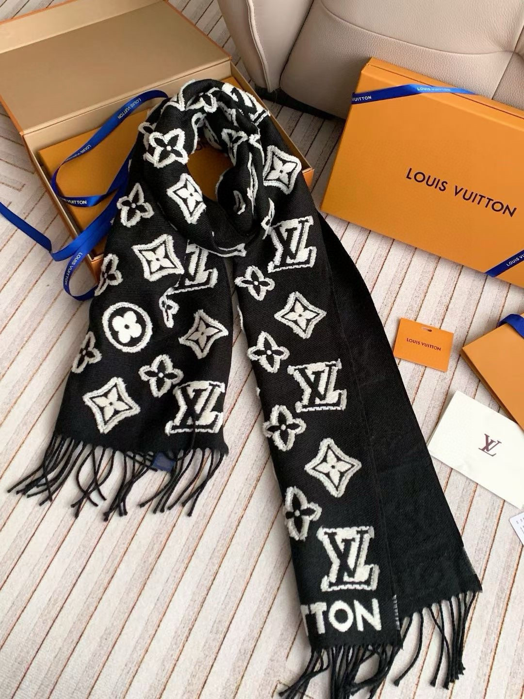 l0vis Vvtt0n scarf 34x220cm