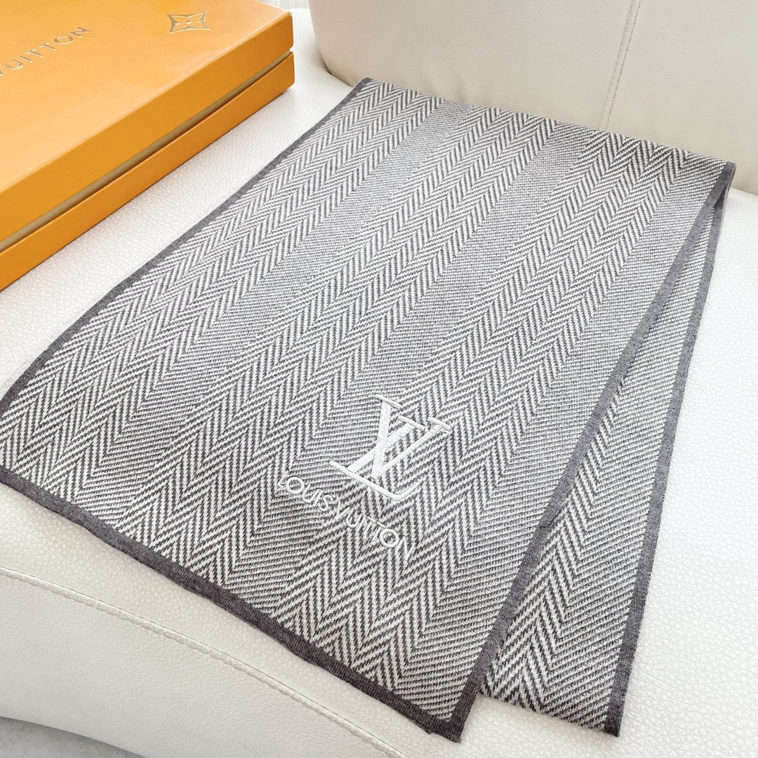 l0vis Vvtt0n scarf 32x180cm 100% knitted cashmere