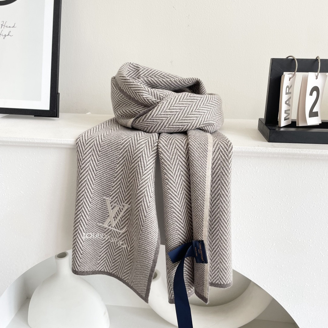 l0vis Vvtt0n scarf 32x180cm 100% knitted cashmere