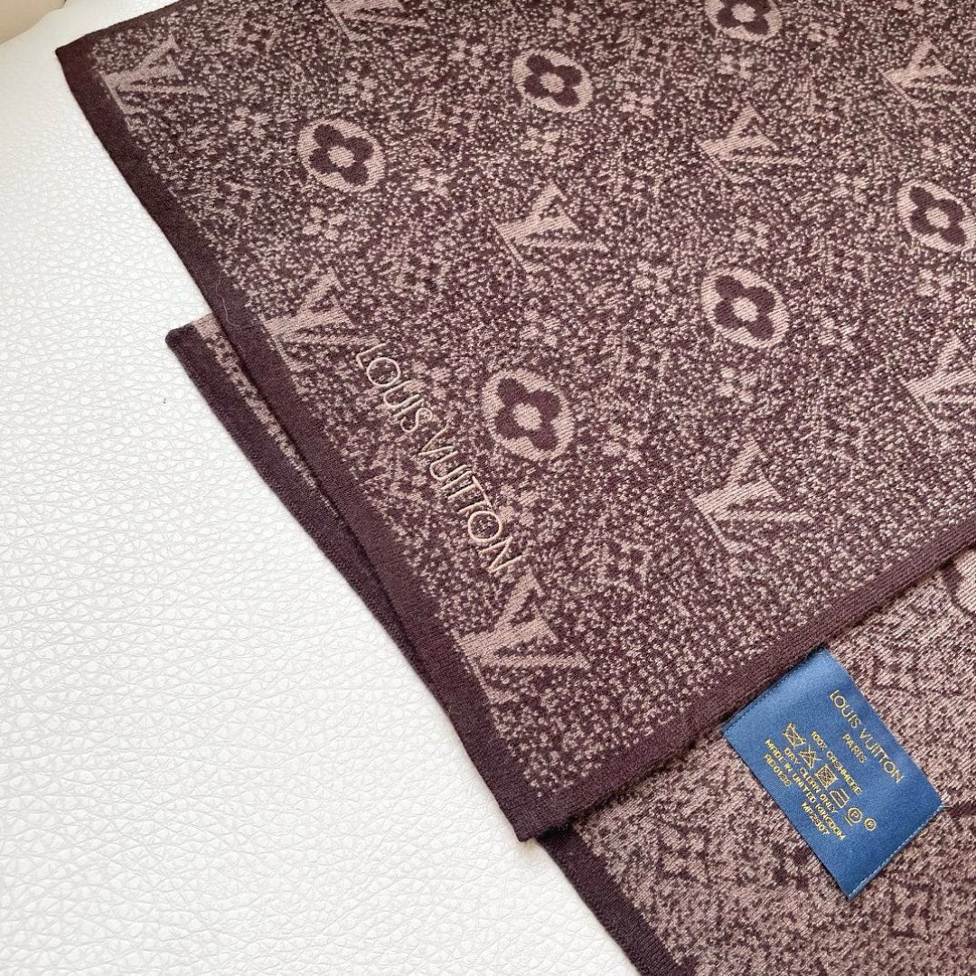 l0vis Vvtt0n scarf 32x180cm 100% knitted cashmere