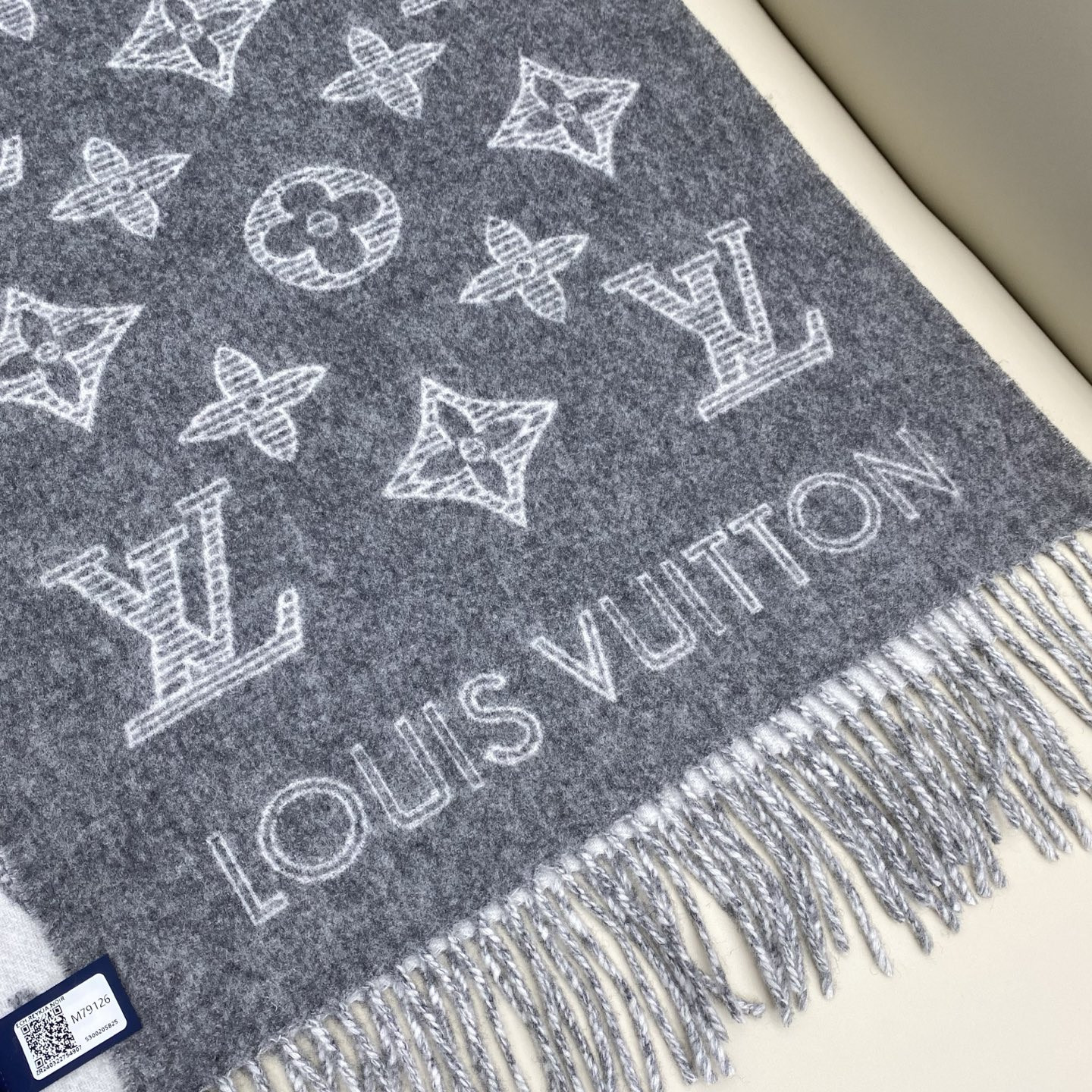 l0vis Vvtt0n monogram shadow scarf 40x200cm