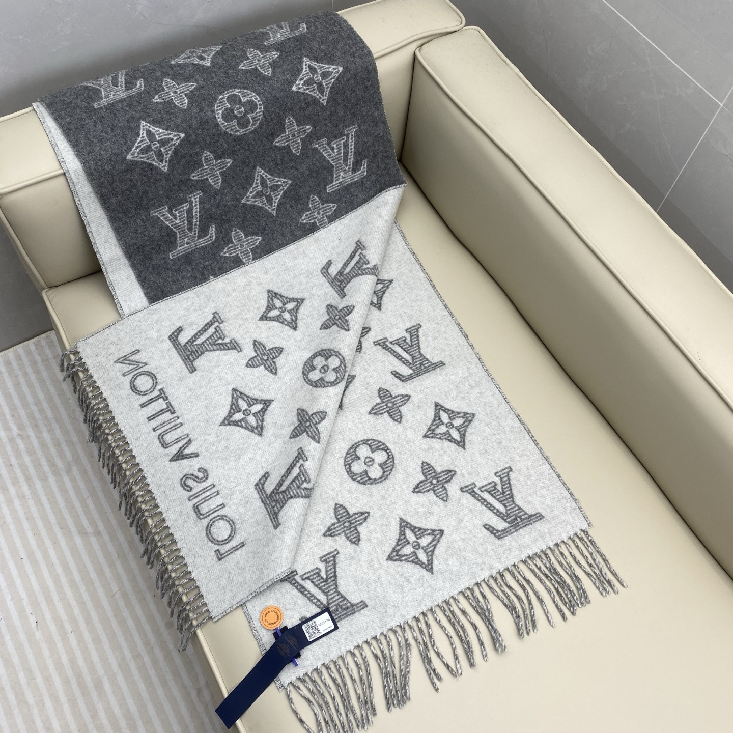 l0vis Vvtt0n monogram shadow scarf 40x200cm