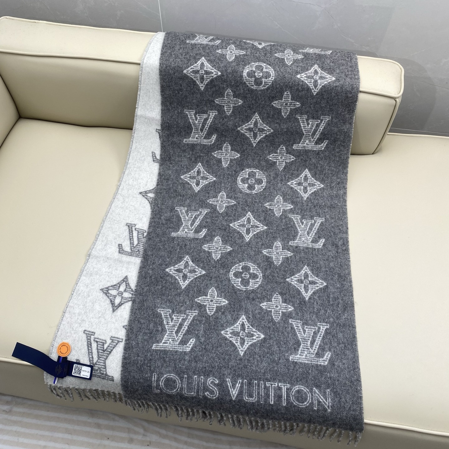 l0vis Vvtt0n monogram shadow scarf 40x200cm
