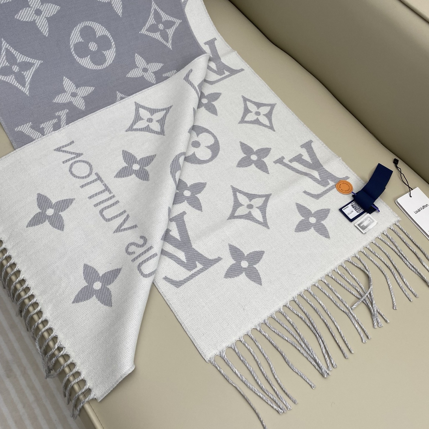 l0vis Vvtt0n scarf 34x186cm 100% sheep wool