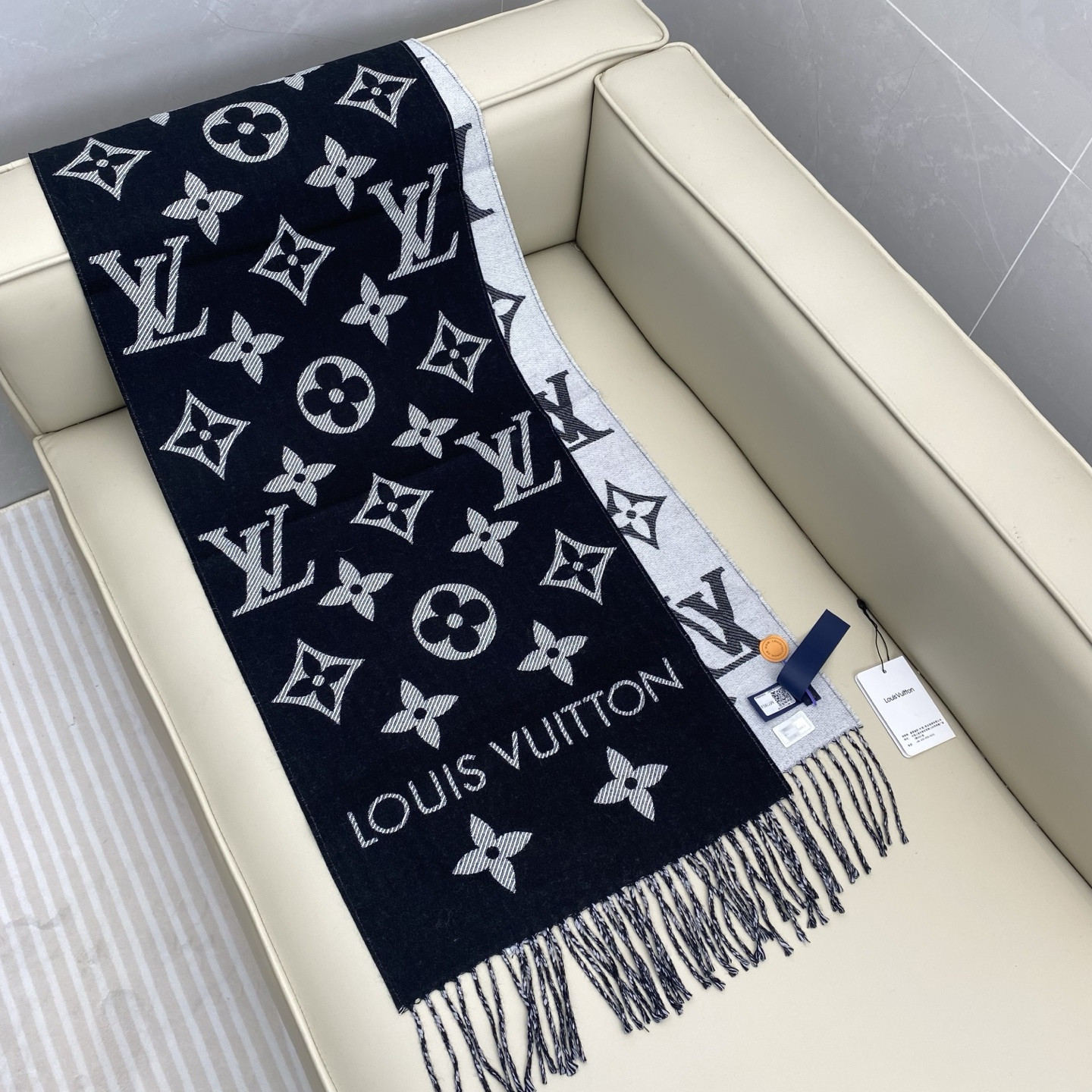 l0vis Vvtt0n scarf 34x186cm 100% sheep wool