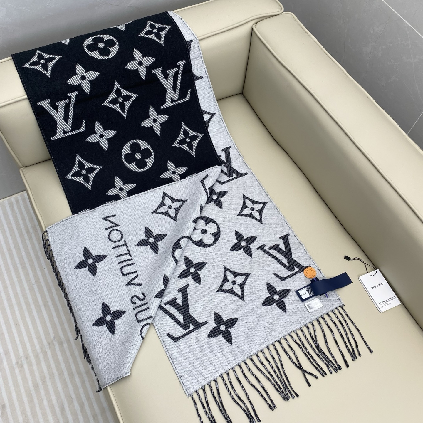 l0vis Vvtt0n scarf 34x186cm 100% sheep wool