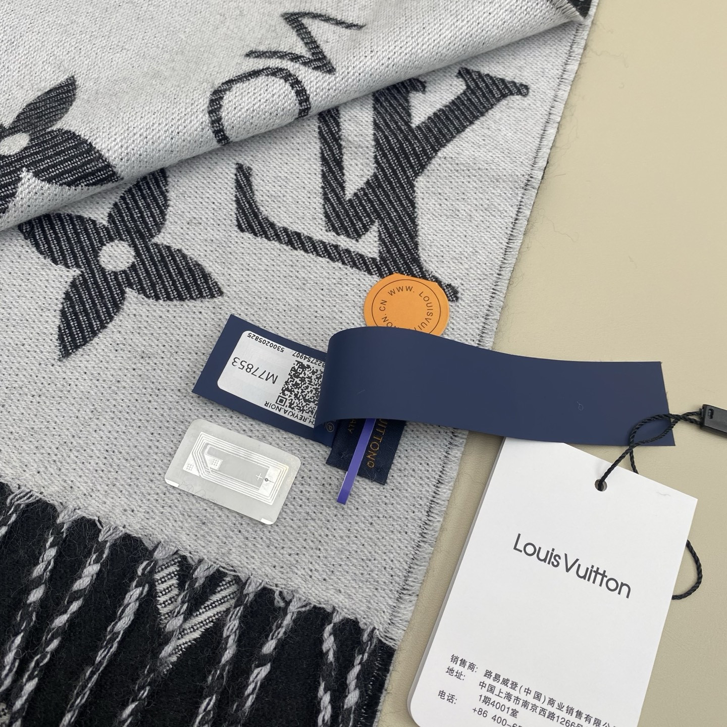 l0vis Vvtt0n scarf 34x186cm 100% sheep wool