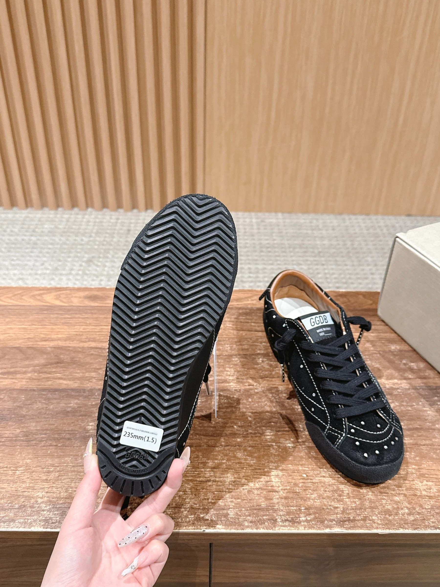 UA Golden Goose True-Star in Black Suede Sneaker