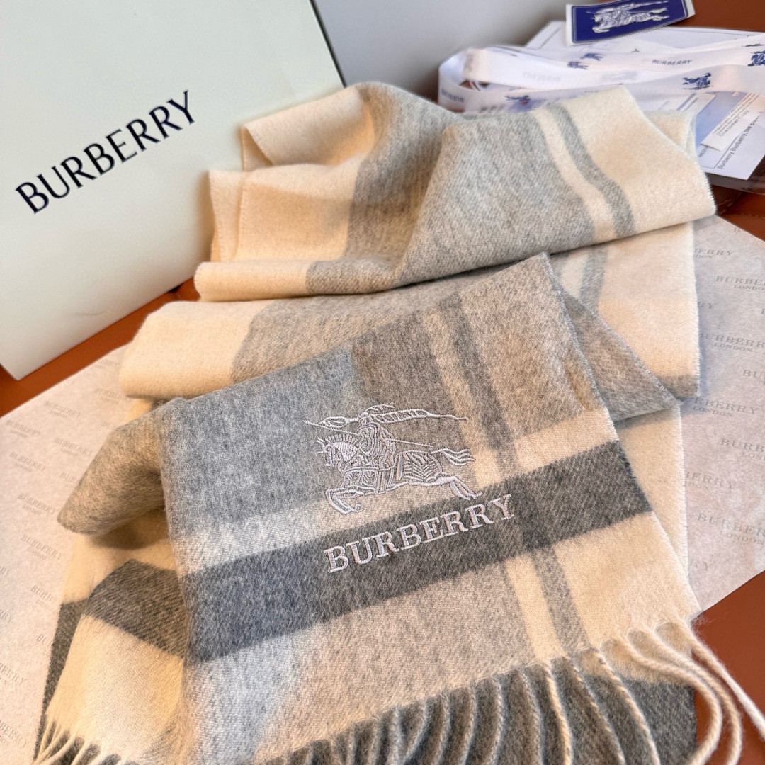 Bv*b*rry scarf 32x180cm 100% cashmere