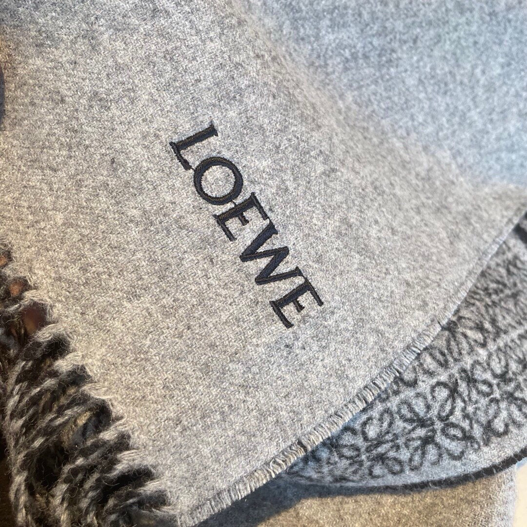 Loewe scarf 30x182cm 90% wool 10% cashmere