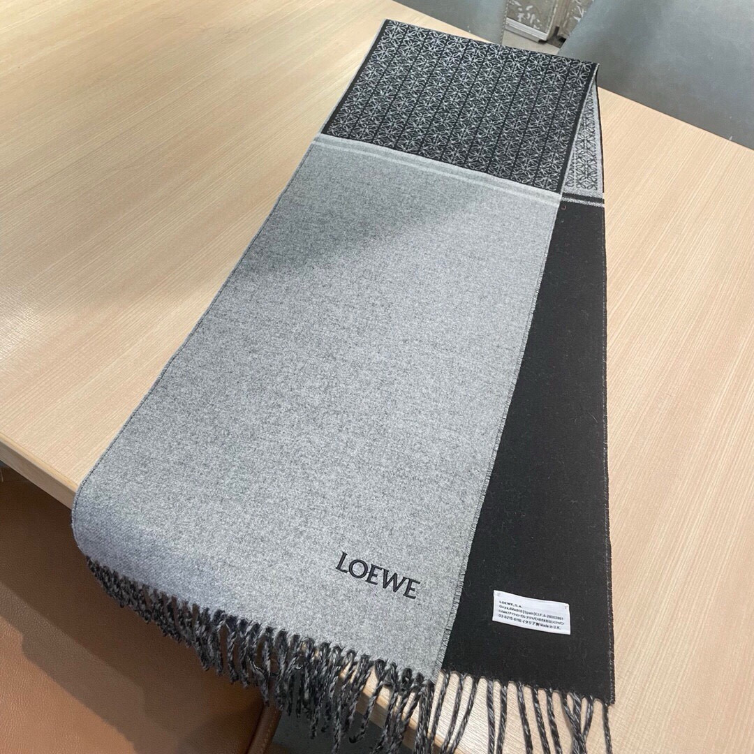 Loewe scarf 30x182cm 90% wool 10% cashmere