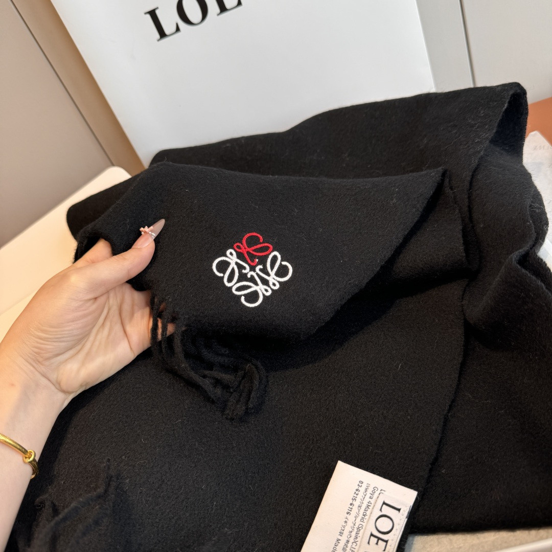 Loewe scarf 30x180cm