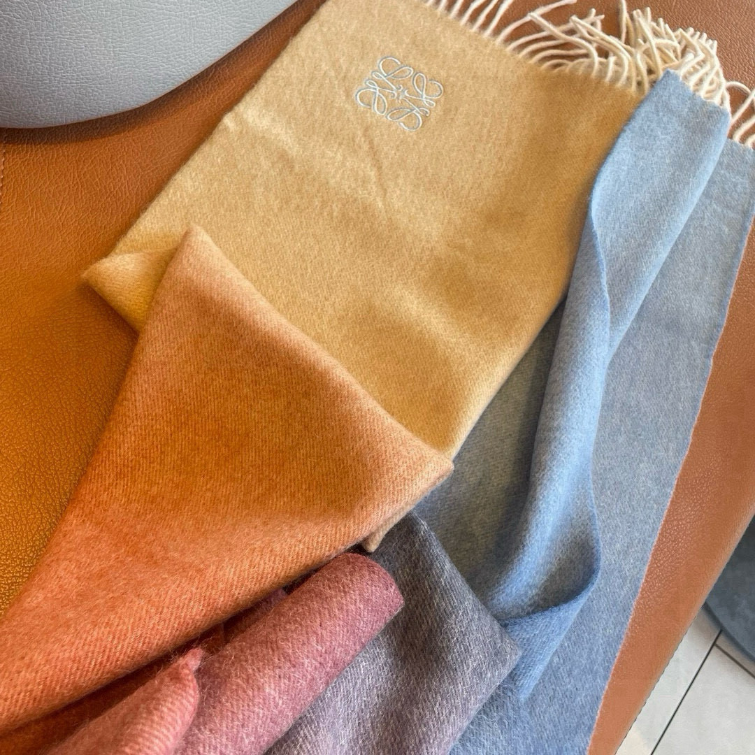 Loewe scarf 30x180cm