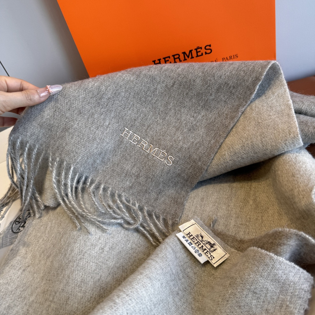 H**me5 scarf 35x180cm