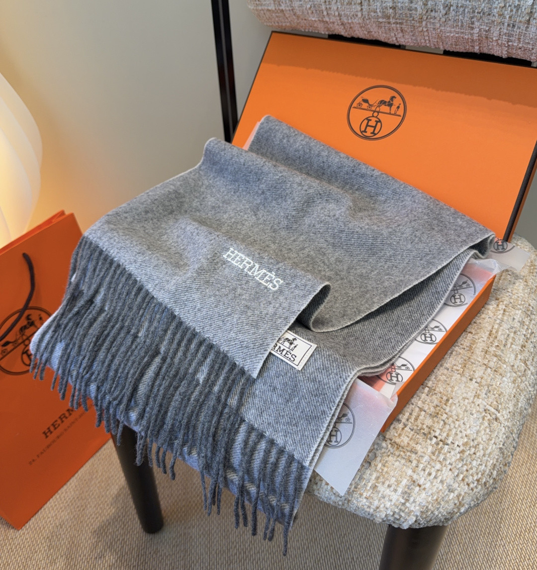 Hermès scarf 35x190cm