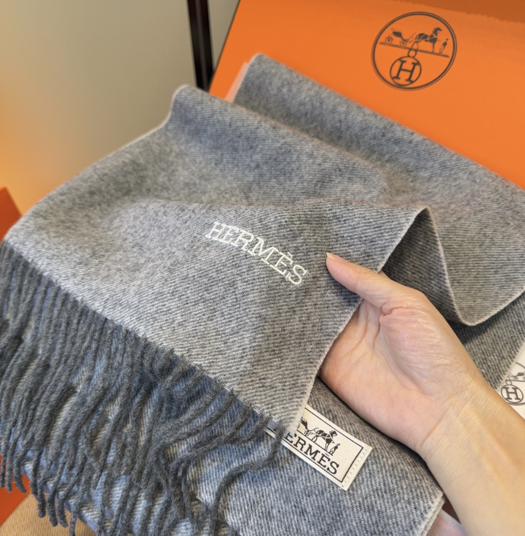 Hermès scarf 35x190cm