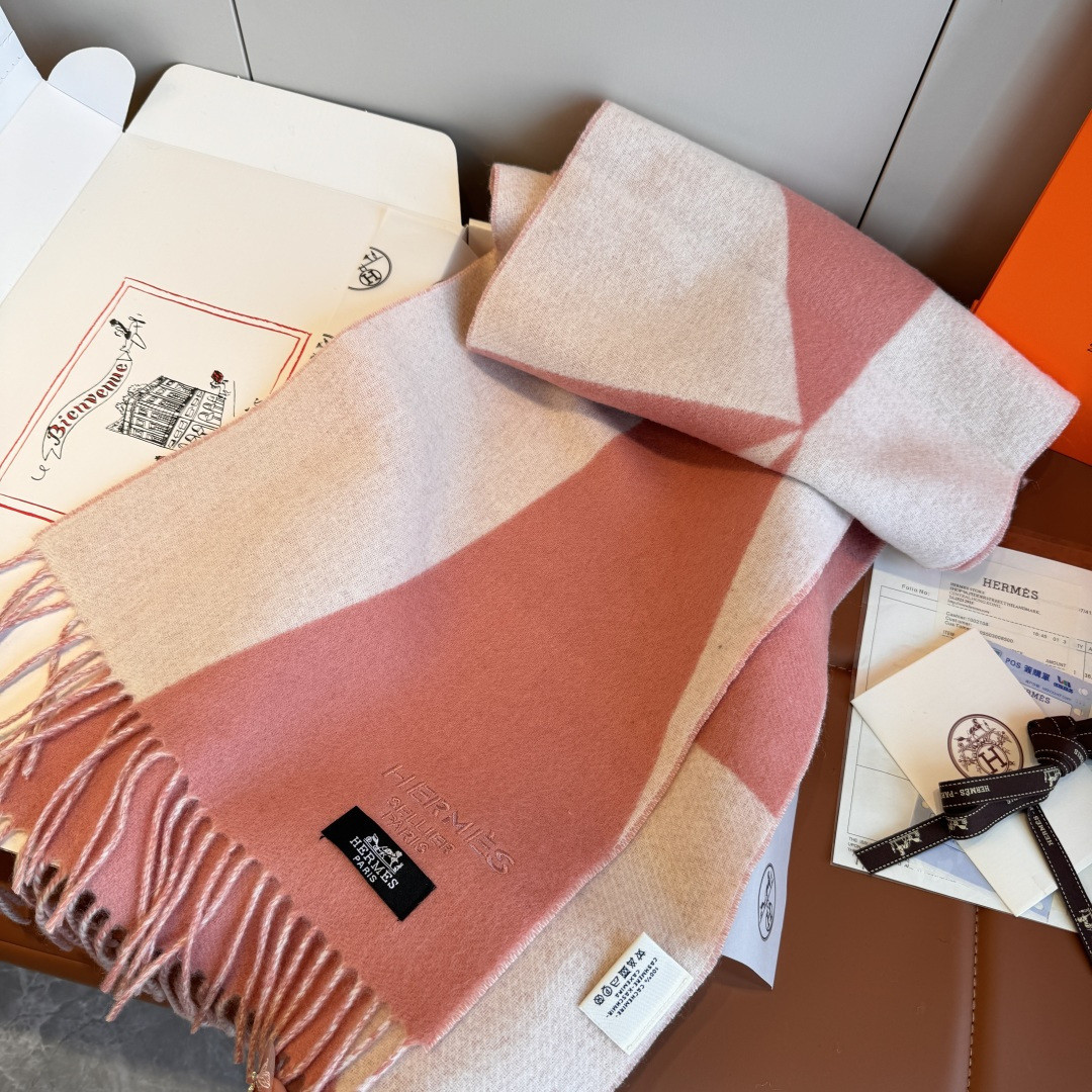 H**me5 scarf 30x180cm