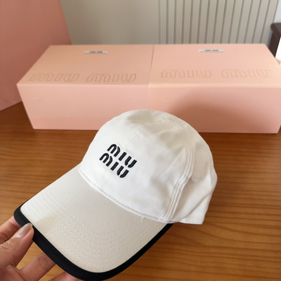 Miu Miu Baseball Cap