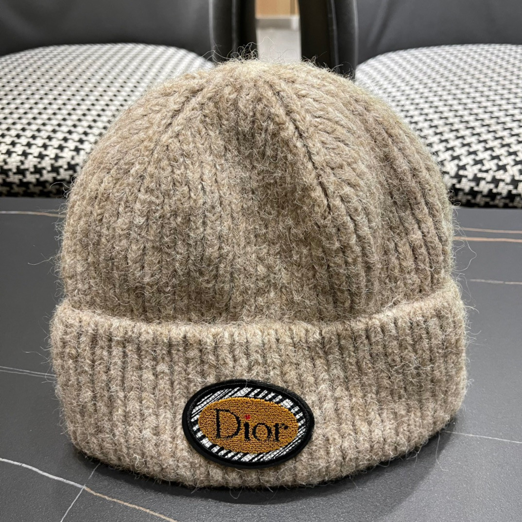D10r beanie