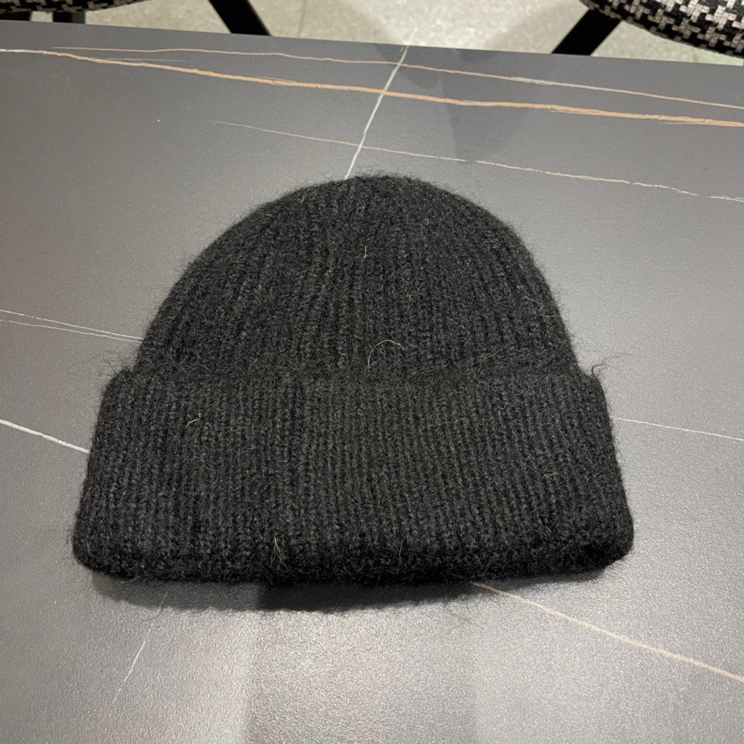 D10r beanie