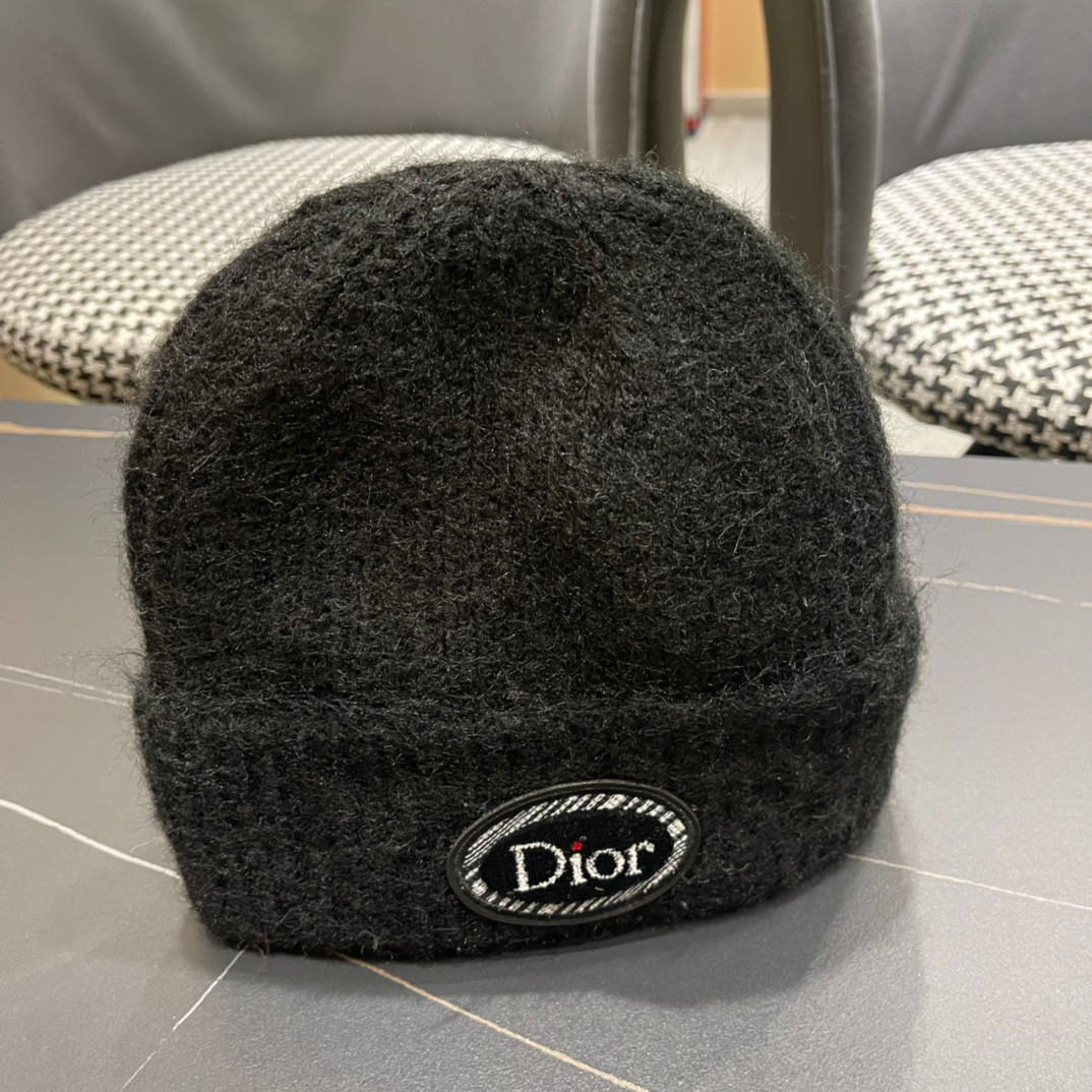 D10r beanie