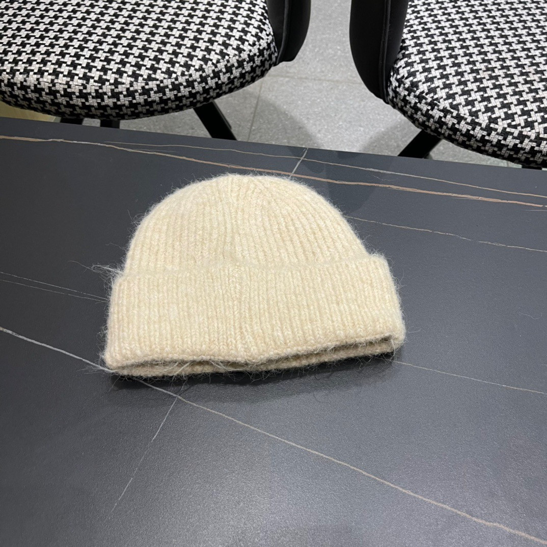 D10r beanie