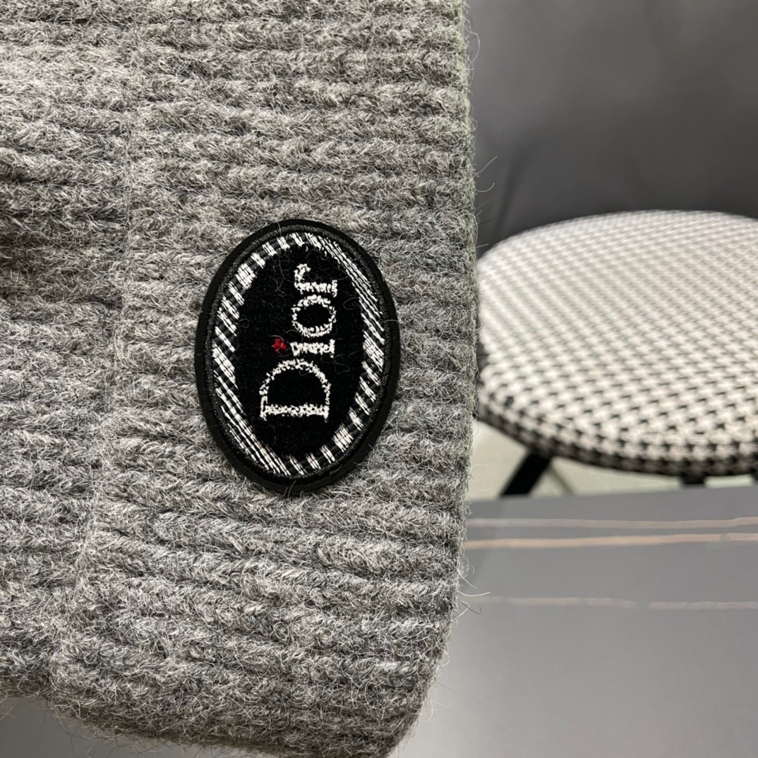 D10r beanie