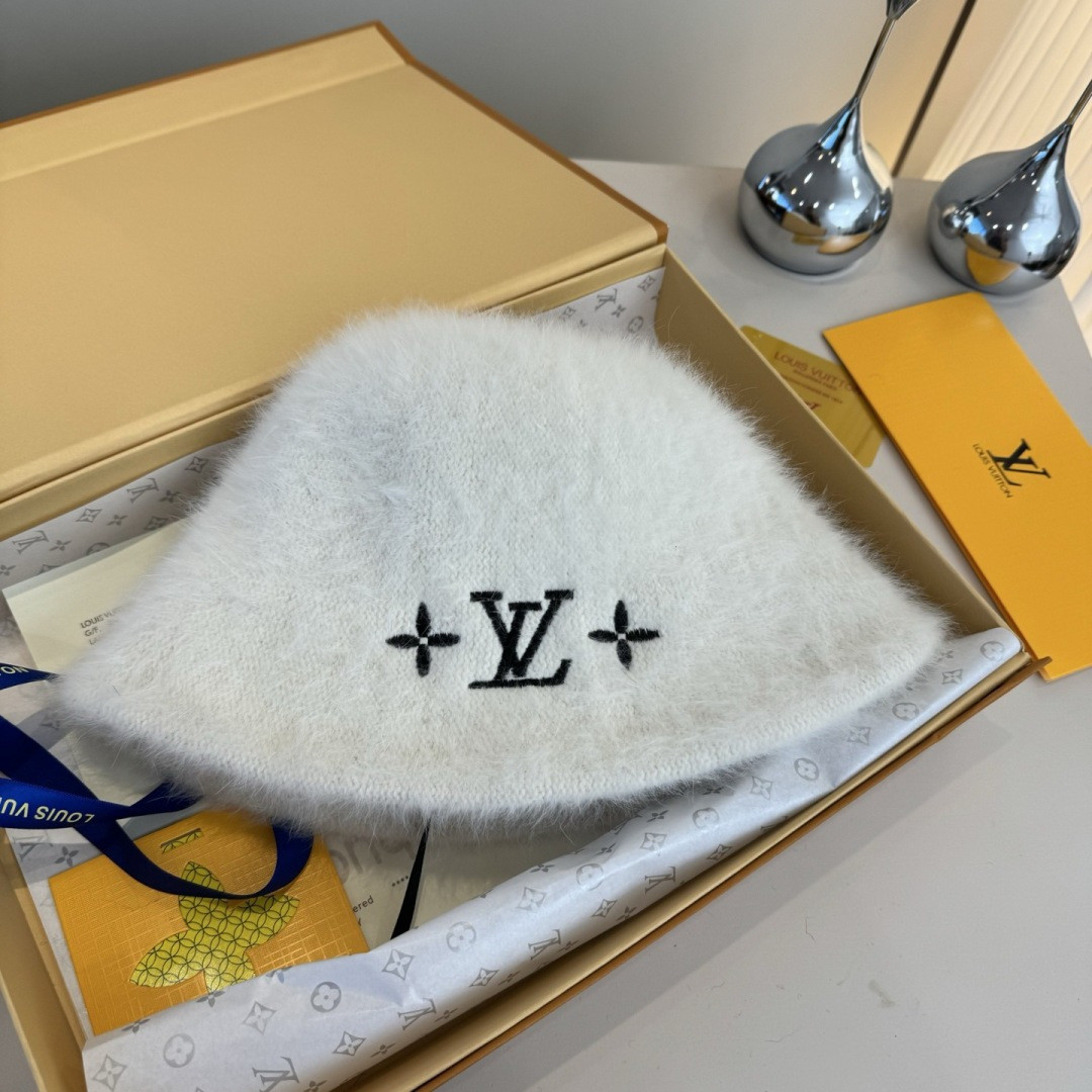 Louis Vuitton Bucket Hat 57cm Head Circumference