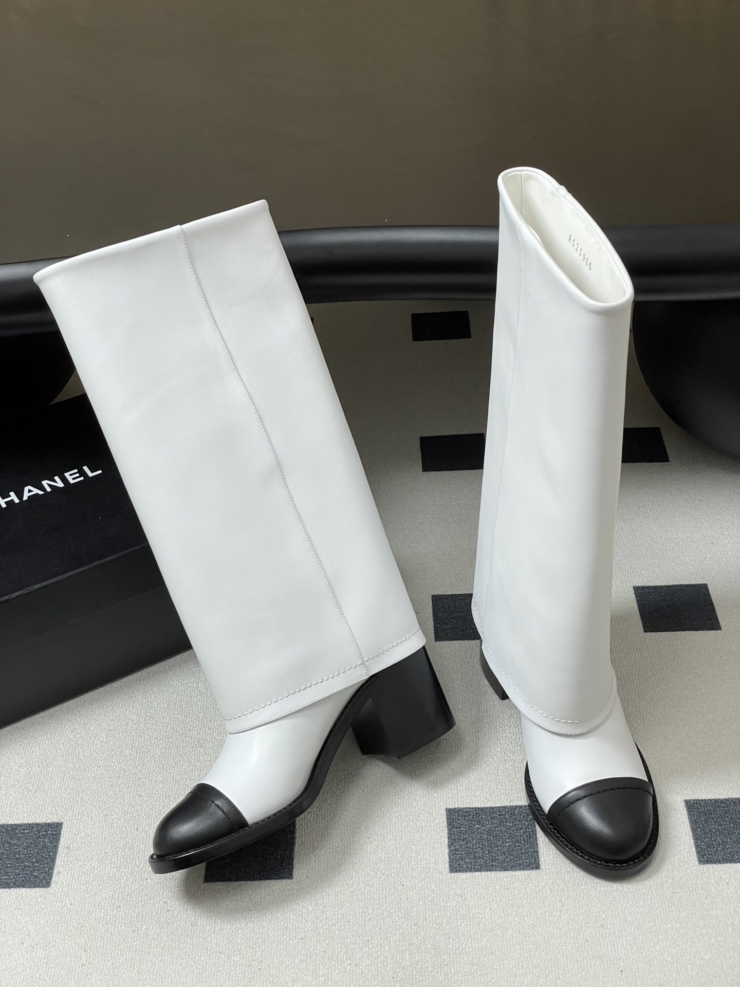 UA Ch**el High Boots 7cm Heel