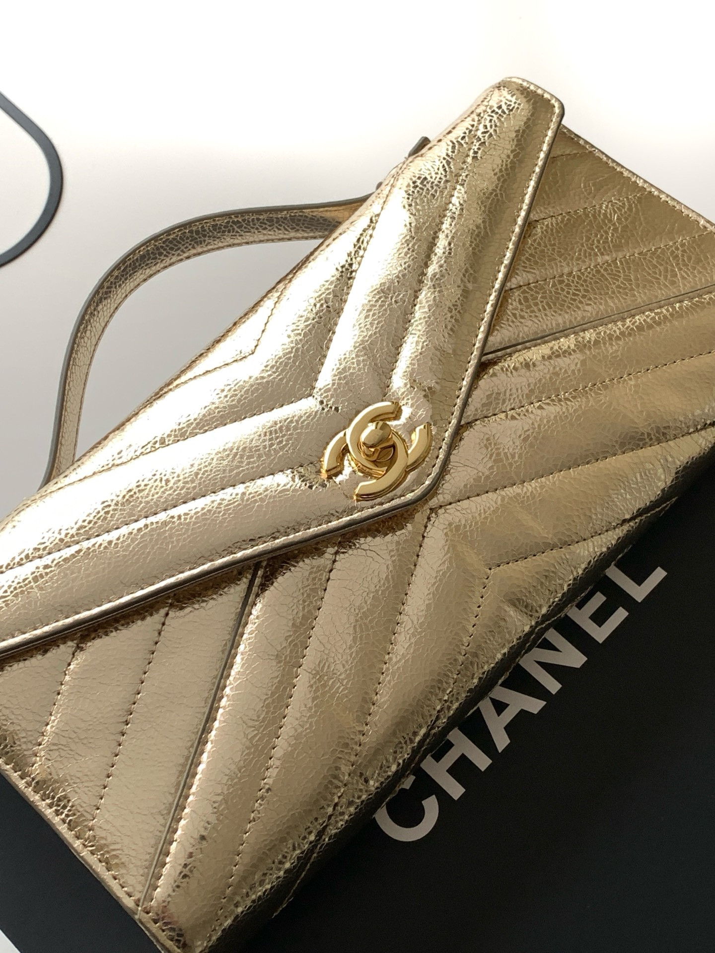 Chanel Holiday Collection Clutch 10x26x5cm
